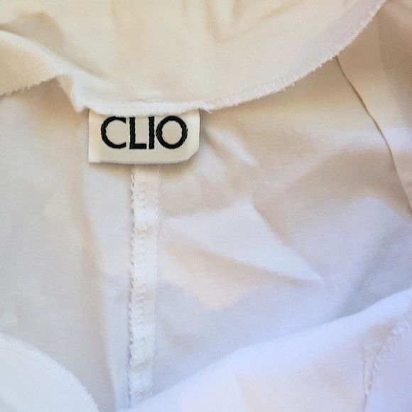 Clio white linen stretch Knee knocker pants with side zipper closure. Size 10. - Picture 4 of 4